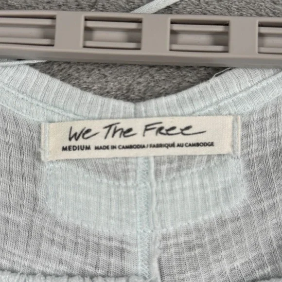 We The Free TT Special Tee Top Medium Ribbed High Low Raw Hem Blue Frayed Grunge - Picture 5 of 11